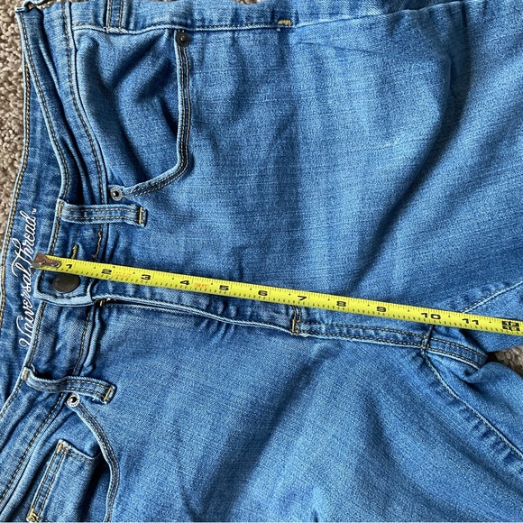 Universal Thread High Rise Skinny Jean - Picture 3 of 5